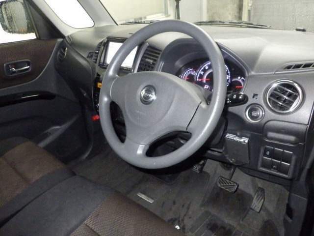 Nissan ROOX 2012 7630987-3