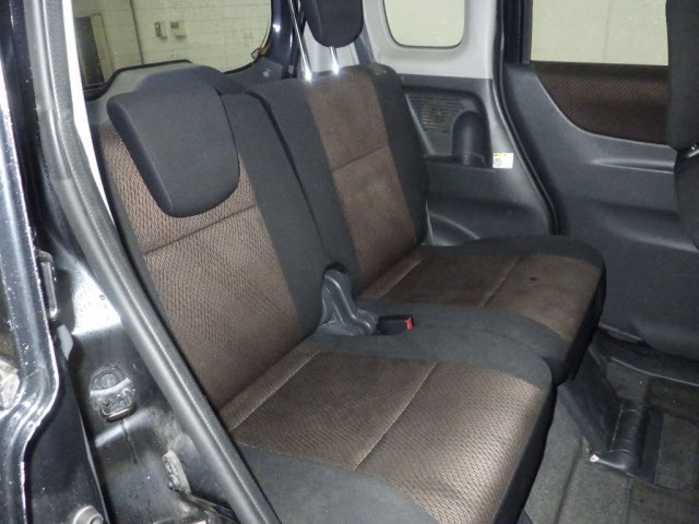 Nissan ROOX 2012 7630987-8