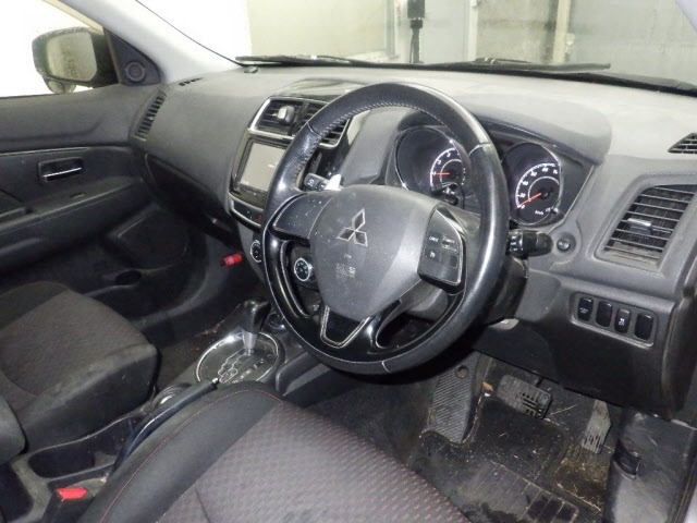 Mitsubishi RVR 2017 7640821-3