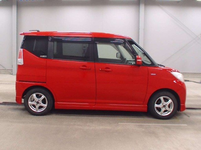 Suzuki SOLIO 2017 7641642-3