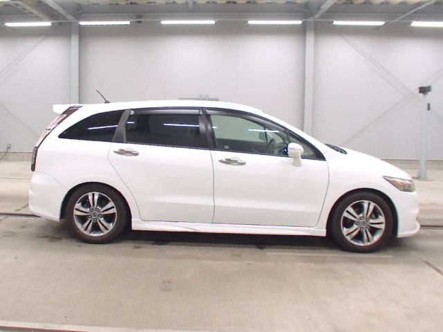 Honda STREAM 2012 7640601-3