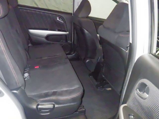 Honda STREAM 2010 7640602-5