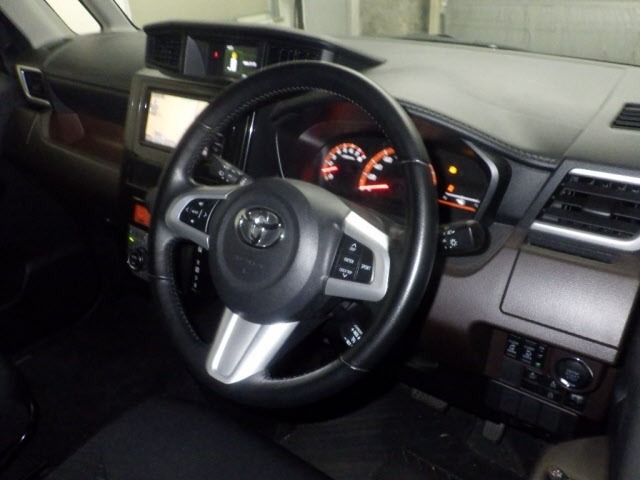 Toyota TANK 2017 7643902-3