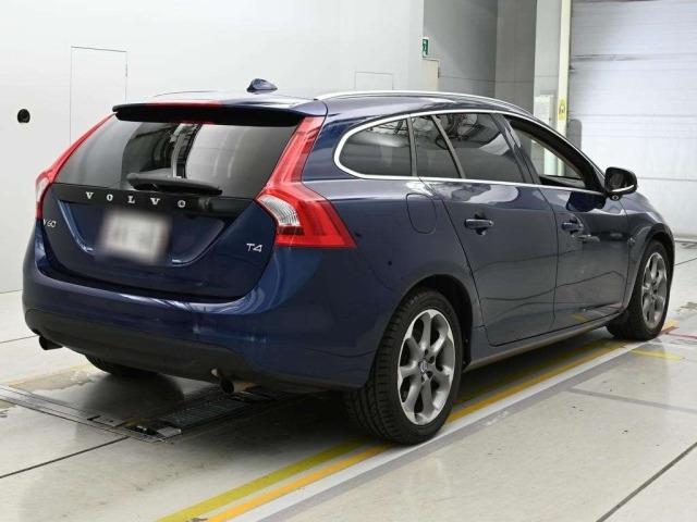 Volvo V60 2012 7639924-1