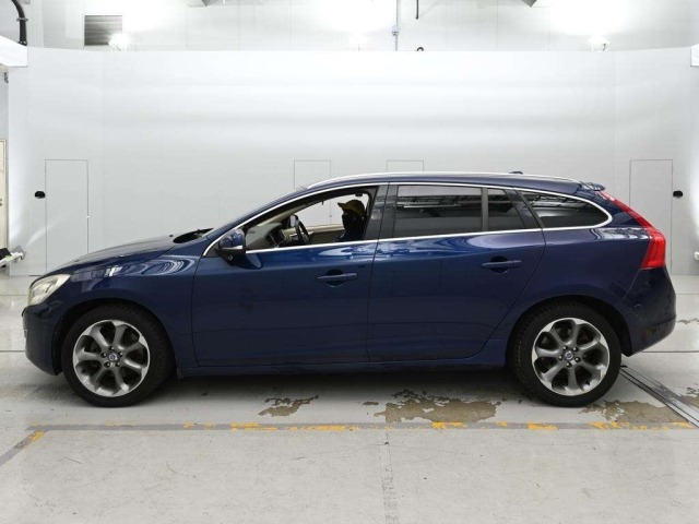 Volvo V60 2012 7639924-4