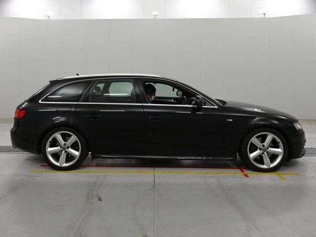 Audi A4 2009 7657467-3
