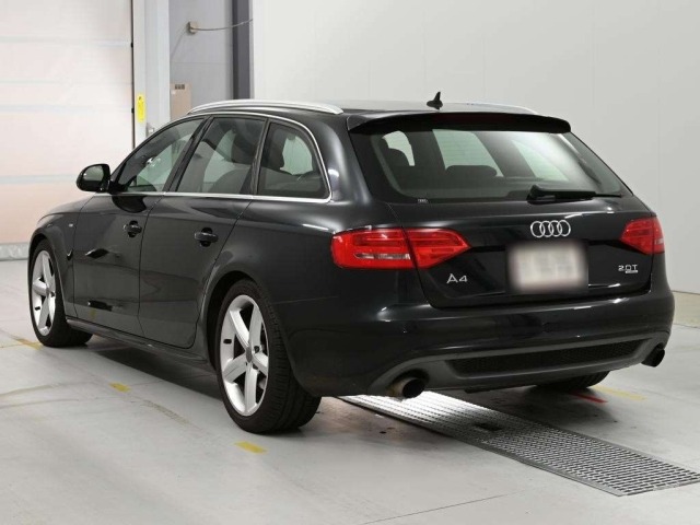 Audi A4 2009 7657467-6