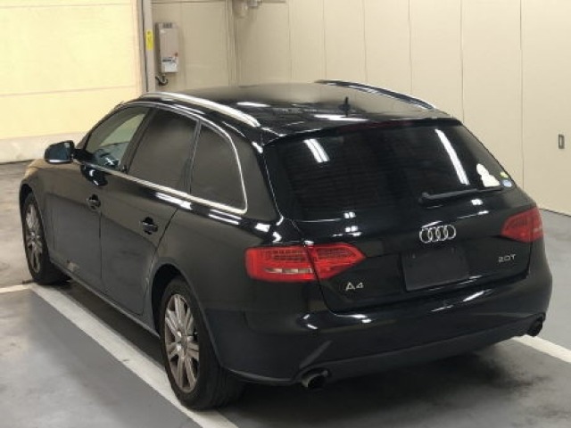 Audi A4 2012 7657491-1
