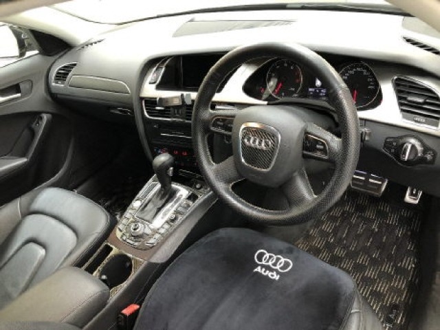 Audi A4 2012 7657491-5