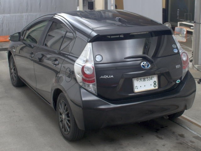 Toyota AQUA 2014 7659754-1