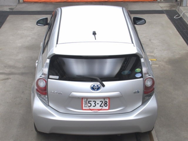 Toyota AQUA 2013 7659759-7