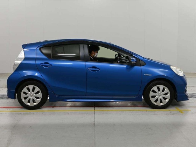 Toyota AQUA 2014 7659768-3