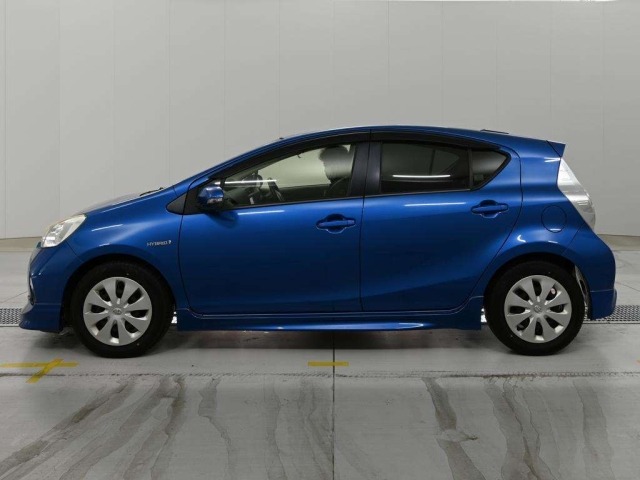 Toyota AQUA 2014 7659768-4