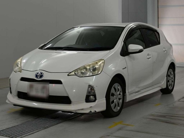 Toyota AQUA 2013 7659769-0