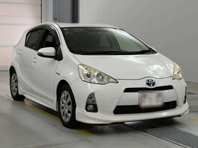 Toyota AQUA 2013 7659769-5