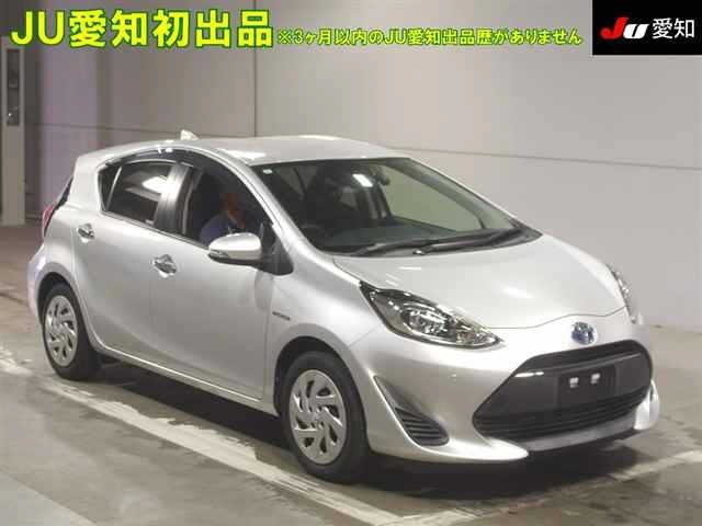 Toyota AQUA 2018 7659774-0