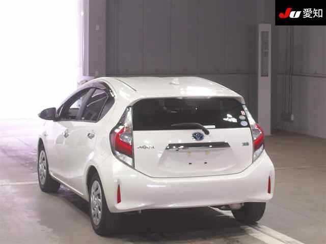 Toyota AQUA 2017 7659776-1