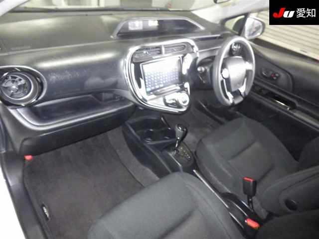 Toyota AQUA 2017 7659776-3