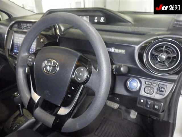 Toyota AQUA 2017 7659776-5