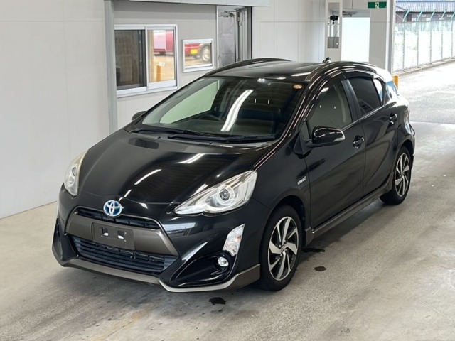 Toyota AQUA 2015 7659780-0