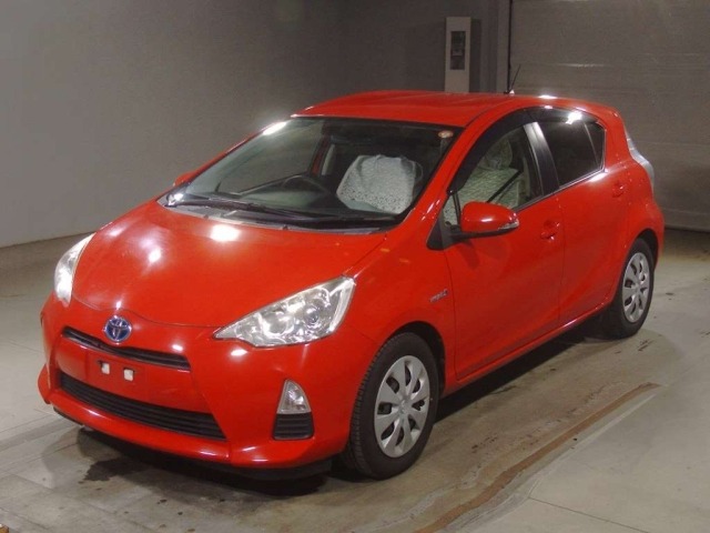 Toyota AQUA 2013 7659782-0