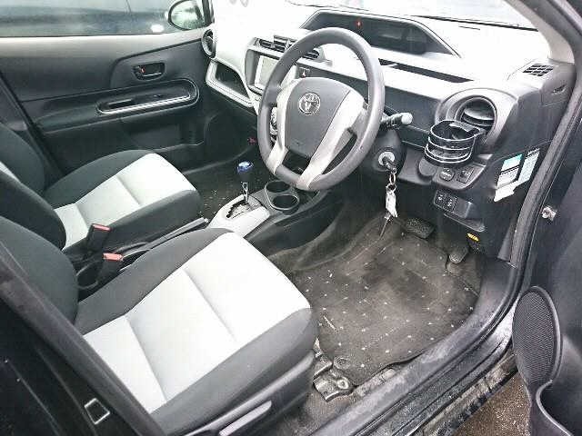 Toyota AQUA 2013 7659786-3