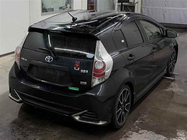 Toyota AQUA 2014 7659788-5