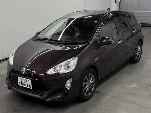 Toyota AQUA 2016 7659789-4