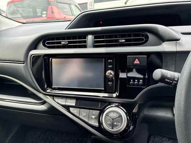 Toyota AQUA 2016 7659789-6