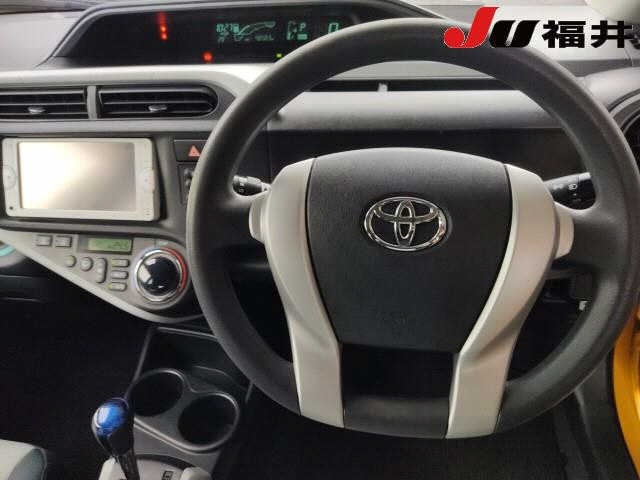 Toyota AQUA 2013 7659795-4