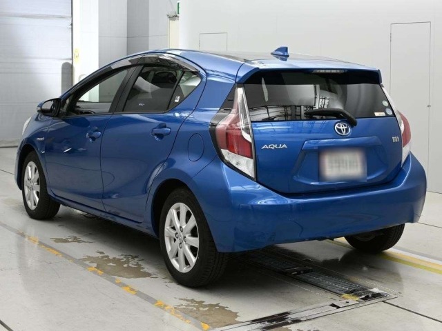 Toyota AQUA 2015 7659815-6