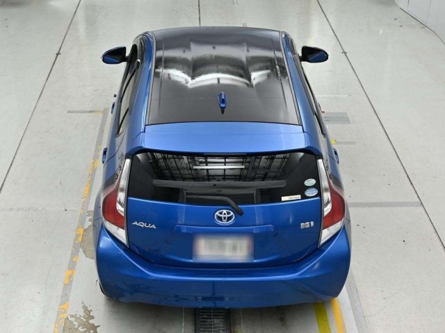 Toyota AQUA 2015 7659815-8
