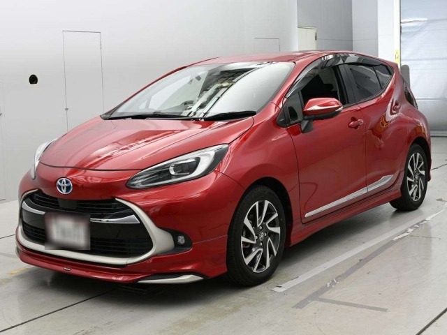 Toyota AQUA 2021 7659818-0