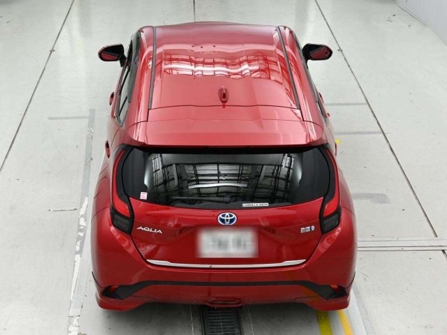 Toyota AQUA 2021 7659818-8