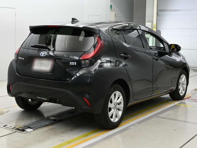 Toyota AQUA 2023 7659822-1