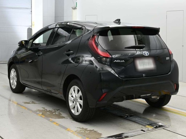 Toyota AQUA 2023 7659822-6