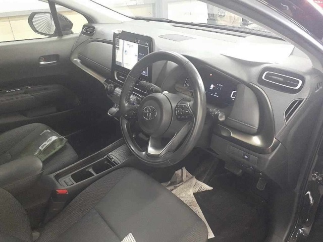 Toyota AQUA 2023 7659822-9