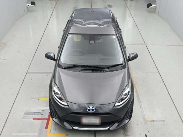 Toyota AQUA 2020 7659823-7