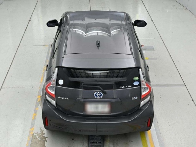 Toyota AQUA 2020 7659823-8