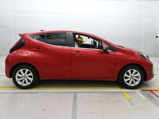 Toyota AQUA 2021 7659835-3