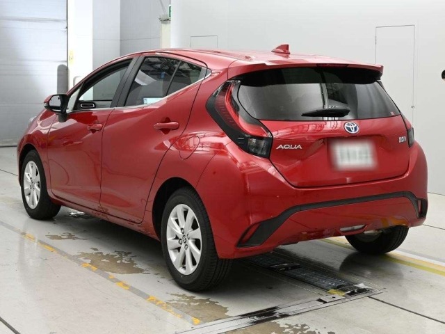 Toyota AQUA 2021 7659835-6