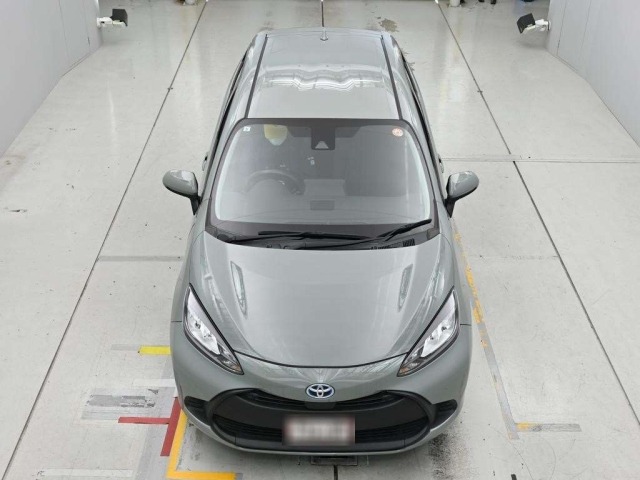 Toyota AQUA 2022 7659840-7
