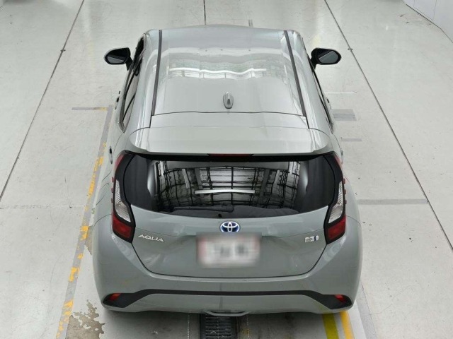 Toyota AQUA 2022 7659840-8