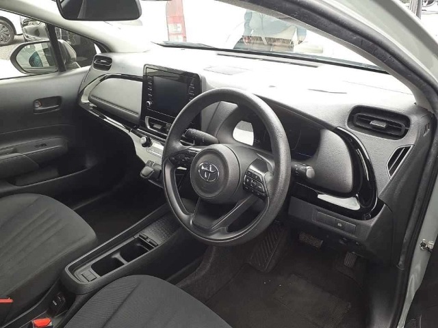 Toyota AQUA 2022 7659840-9