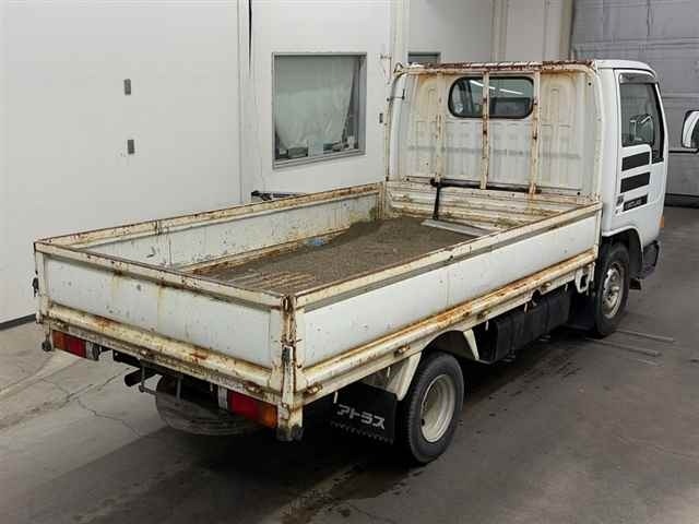Nissan ATLAS 1997 7656389-5