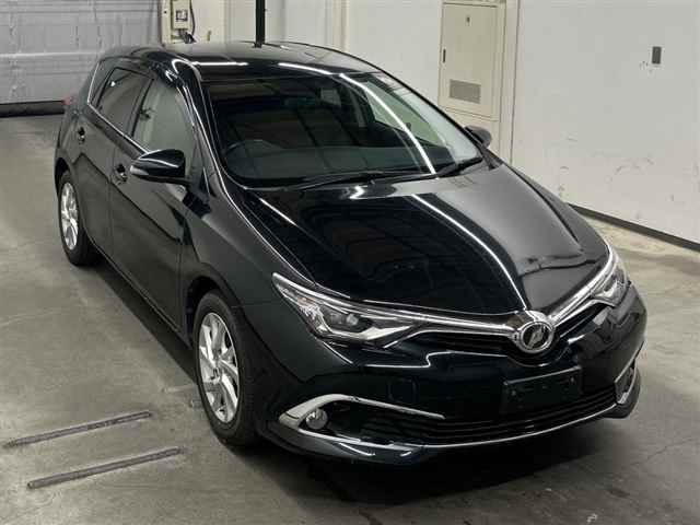 Toyota AURIS 2016 7655038-0