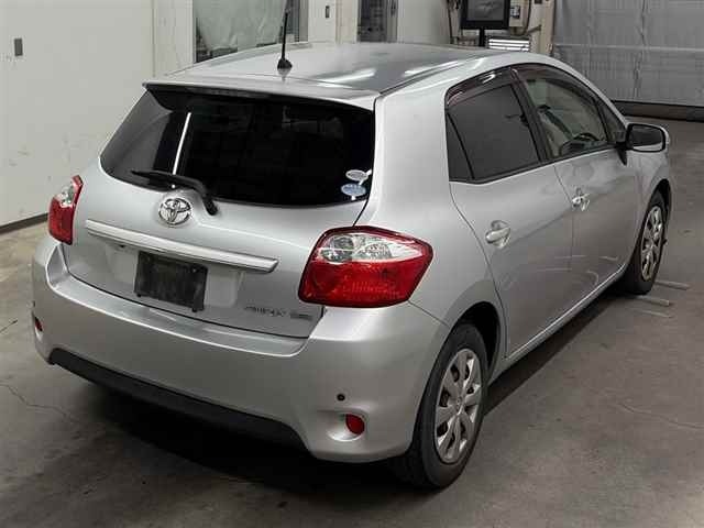 Toyota AURIS 2011 7655039-5