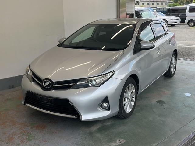 Toyota AURIS 2013 7655040-0