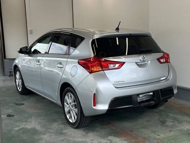 Toyota AURIS 2013 7655040-1