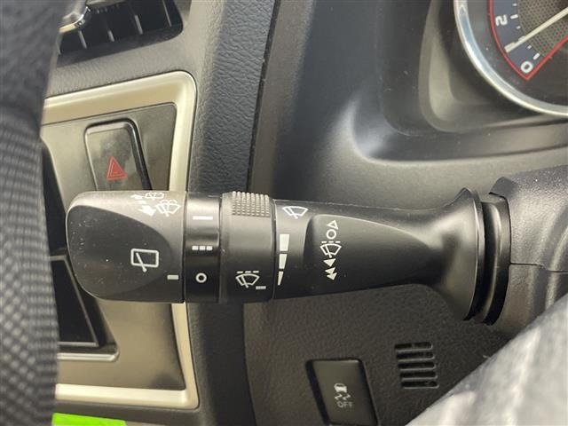 Toyota AURIS 2013 7655082-19